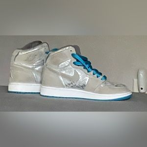 Jordan 1 but I’m not sure what color way. Very few colors of these exist.